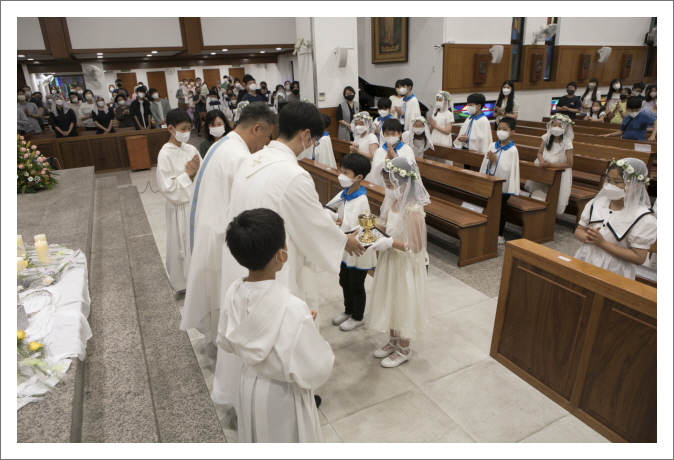 [꾸미기]20220618 첫영성체-7895.jpg