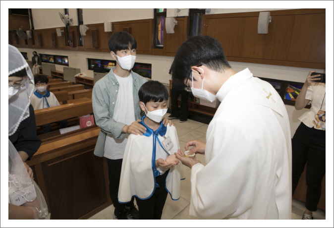 [꾸미기]20220618 첫영성체-7749.jpg