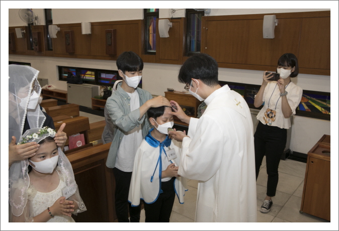 [꾸미기]20220618 첫영성체-7798.jpg