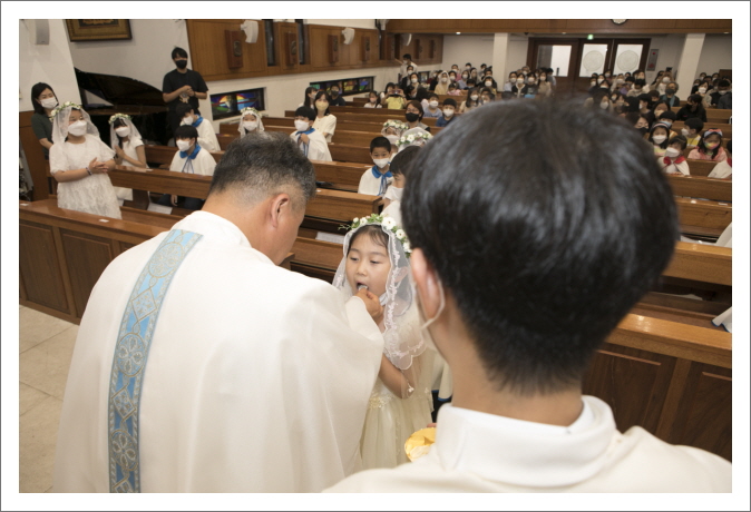 [꾸미기]20220618 첫영성체-7931.jpg