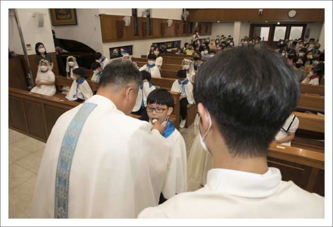 [꾸미기]20220618 첫영성체-7929.jpg