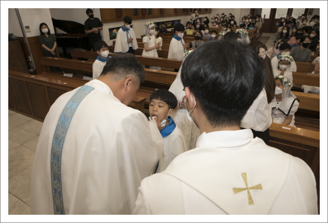 [꾸미기]20220618 첫영성체-7940.jpg