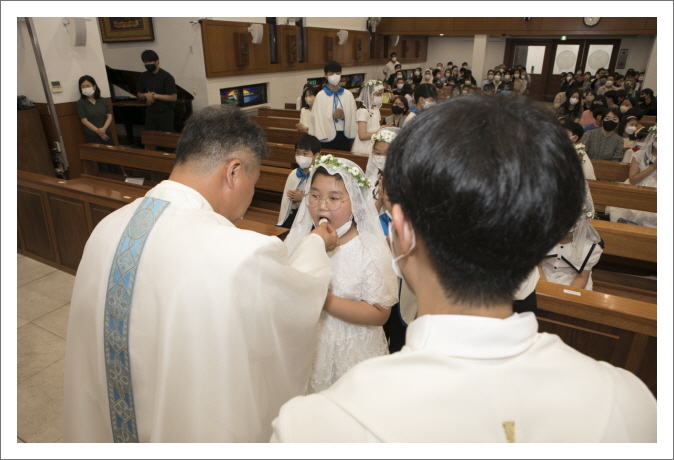 [꾸미기]20220618 첫영성체-7941.jpg