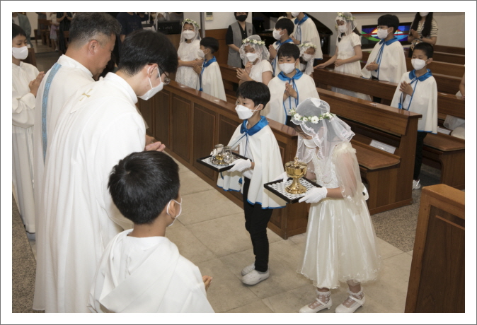 [꾸미기]20220618 첫영성체-7892.jpg