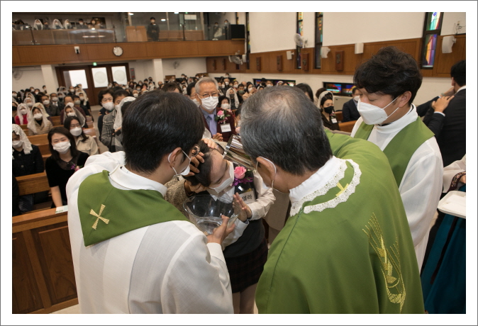 [꾸미기]2022 11 13 세례식 -3997.jpg