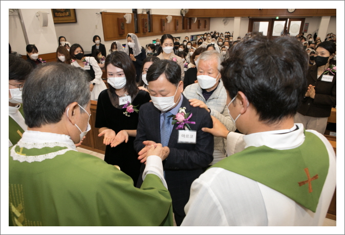 [꾸미기]2022 11 13 세례식 -3946.jpg