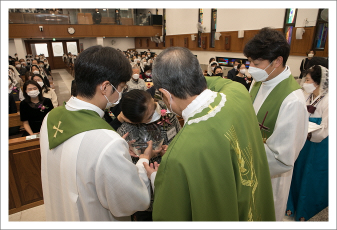 [꾸미기]2022 11 13 세례식 -4005.jpg
