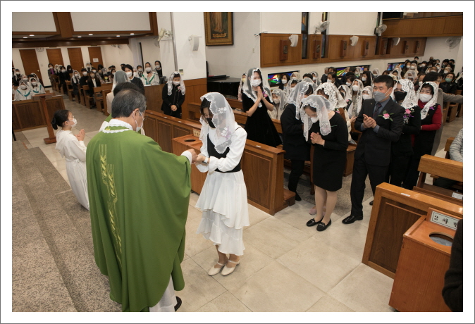 [꾸미기]2022 11 13 세례식 -4085.jpg
