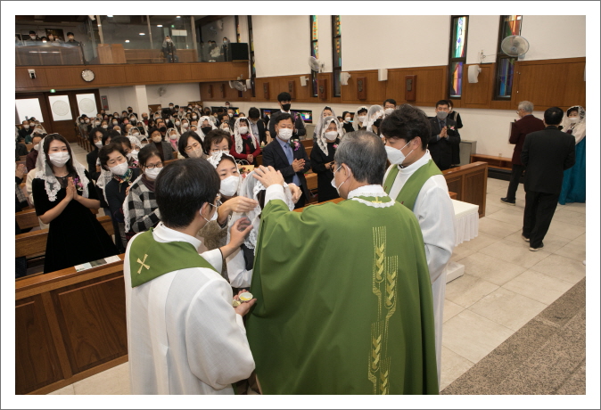 [꾸미기]2022 11 13 세례식 -4049.jpg