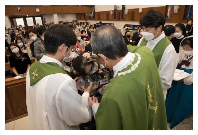 [꾸미기]2022 11 13 세례식 -4002.jpg