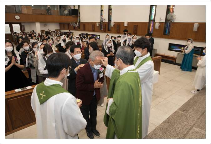 [꾸미기]2022 11 13 세례식 -4047.jpg