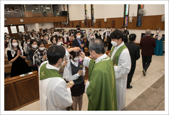 [꾸미기]2022 11 13 세례식 -4048.jpg
