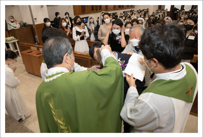 [꾸미기]2022 11 13 세례식 -3968.jpg